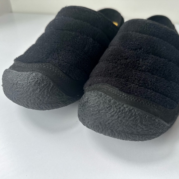 Keen Howser Black Felt Slip-on Slippers Indoor/Outdoor Rubber Sole 7.5 shoes - Picture 3 of 8